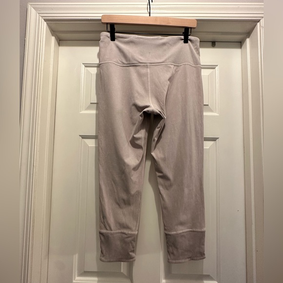 Lululemon Women's Wunder Under Crop 23" Ribbed Leggings - Picture 2 of 2